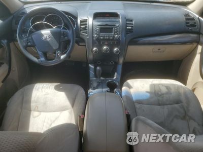 Zdjęcie 8 z 13 samochodu: 2011 KIA SORENTO BASE VIN:5XYKTCA13BG010480 - miniatura