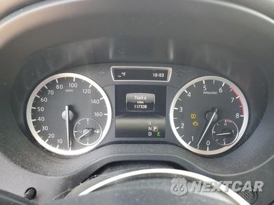 Zdjęcie 9 z 16 samochodu: 2017 INFINITI QX30 BASE VIN:SJKCH5CR6HA019426 - miniatura