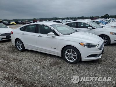 Czwarte zdjęcie samochodu z boku: 2018 FORD FUSION SE HYBRID VIN:3FA6P0LU0JR171875 - miniatura