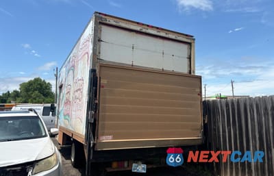 Trzecie zdjęcie samochodu z tyłu: 2011 ISUZU NQR VIN:JALE5W169B7900028 - miniatura