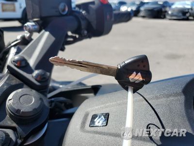 Zdjęcie 8 z 10 samochodu: 2025 SUZUKI GSX800 F VIN:JS1EM13BXS7100334 - miniatura