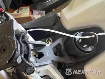 Trzecie zdjęcie samochodu z tyłu: 2023 DUCATI PANIGALE V2 VIN:ZDMHAATW5PB009978 - miniatura