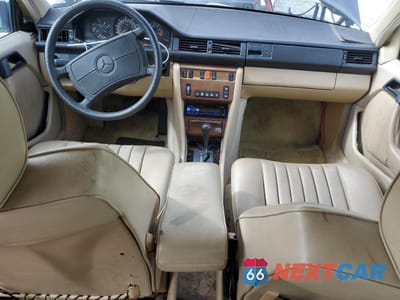 Zdjęcie 8 z 15 samochodu: 1987 MERCEDES-BENZ 300 E VIN:WDBEA30D9HA440598 - miniatura