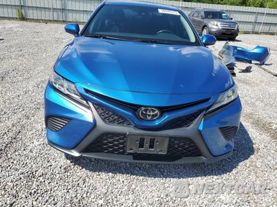 Piąte zdjęcie samochodu w środku: 2020 TOYOTA CAMRY SE VIN:4T1G11AK9LU392230 - miniatura