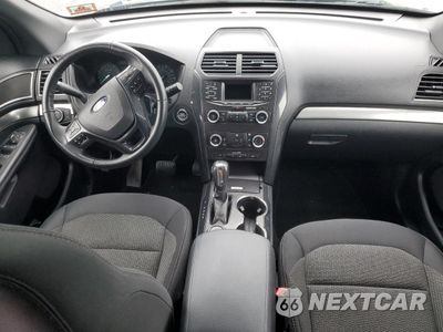 Zdjęcie 8 z 13 samochodu: 2019 FORD EXPLORER XLT VIN:1FM5K8D8XKGA66883 - miniatura