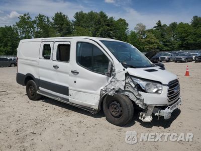 Czwarte zdjęcie samochodu z boku: 2018 FORD TRANSIT T-250 VIN:1FTYR1ZM7JKA58455 - miniatura