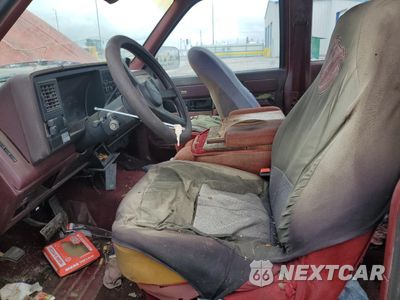 Zdjęcie 7 z 12 samochodu: 1988 CHEVROLET GMT-400 C2500 VIN:2GCFC29K9J1247329 - miniatura