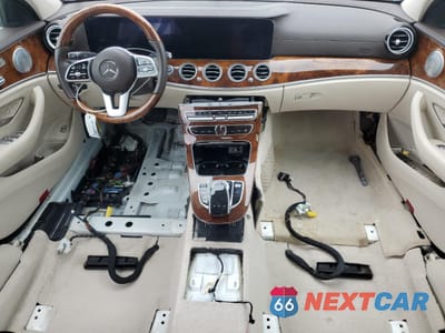 Zdjęcie 8 z 12 samochodu: 2020 MERCEDES-BENZ E 350 VIN:WDDZF8DBXLA748839 - miniatura