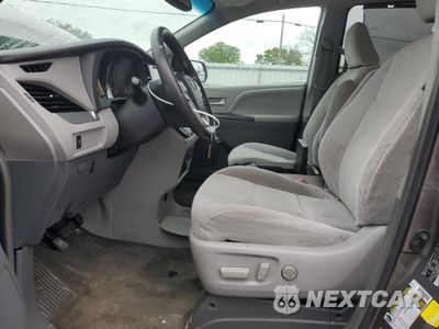 Zdjęcie 7 z 15 samochodu: 2015 TOYOTA SIENNA LE VIN:5TDKK3DCXFS598144 - miniatura