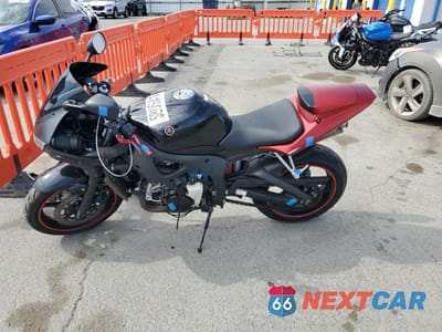 Trzecie zdjęcie samochodu z tyłu: 2008 YAMAHA YZFR6 S VIN:JYARJ06E98A036679 - miniatura