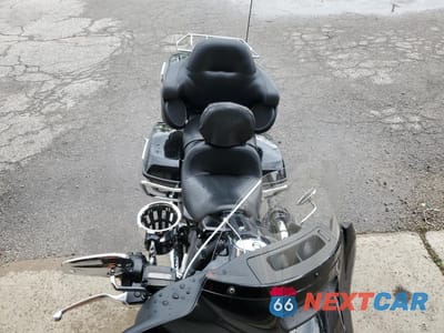 Piąte zdjęcie samochodu w środku: 2018 HARLEY-DAVIDSON FLHTCU ULTRA CLASSIC ELECTRA GLIDE VIN:1HD1FCC18JB637165 - miniatura