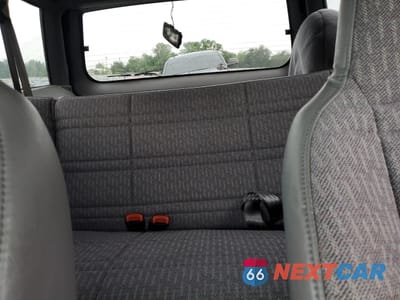 Zdjęcie 10 z 15 samochodu: 1998 JEEP CHEROKEE SPORT VIN:1J4FJ68S5WL110141 - miniatura