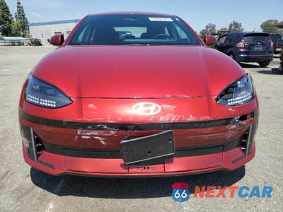 Piąte zdjęcie samochodu w środku: 2023 HYUNDAI IONIQ 6 SEL VIN:KMHM34AC6PA029026 - miniatura