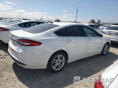Trzecie zdjęcie samochodu z tyłu: 2018 FORD FUSION SE HYBRID VIN:3FA6P0LU7JR281869 - miniatura