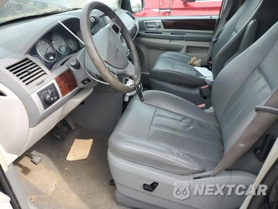Zdjęcie 7 z 13 samochodu: 2010 CHRYSLER TOWN & COUNTRY TOURING VIN:2A4RR5DX5AR329618 - miniatura