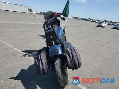 Czwarte zdjęcie samochodu z boku: 2016 HARLEY-DAVIDSON FXDB DYNA STREET BOB VIN:1HD1GXM35GC326266 - miniatura