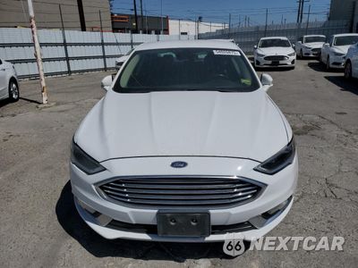 Piąte zdjęcie samochodu w środku: 2017 FORD FUSION SE HYBRID VIN:3FA6P0LU2HR359579 - miniatura