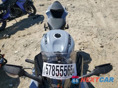 Piąte zdjęcie samochodu w środku: 2023 SUZUKI GSX-R750 VIN:JS1GR7MA6P7100941 - miniatura