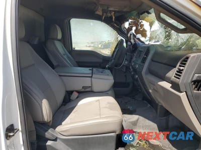 Zdjęcie 10 z 12 samochodu: 2017 FORD F350 SUPER DUTY VIN:1FDRF3GT3HEB38035 - miniatura