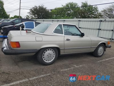 Trzecie zdjęcie samochodu z tyłu: 1986 MERCEDES-BENZ 560 SL VIN:WDBBA48D1GA042362 - miniatura