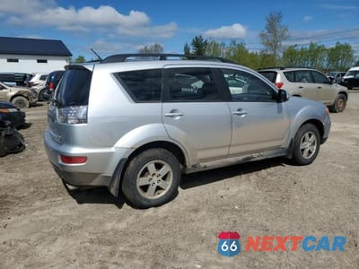 Trzecie zdjęcie samochodu z tyłu: 2010 MITSUBISHI OUTLANDER XLS VIN:JA4JT3AX0AZ603837 - miniatura