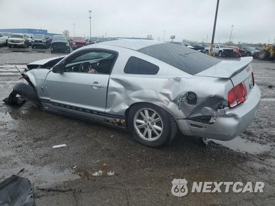 Trzecie zdjęcie samochodu z tyłu: 2005 FORD MUSTANG VIN:1ZVFT80N455119317 - miniatura