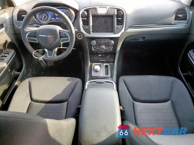 Zdjęcie 8 z 12 samochodu: 2023 CHRYSLER 300 TOURING VIN:2C3CCAAGXPH681834 - miniatura