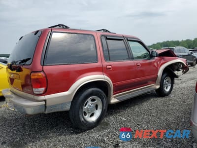 Trzecie zdjęcie samochodu z tyłu: 2000 FORD EXPLORER EDDIE BAUER VIN:1FMZU64E0YZB51797 - miniatura