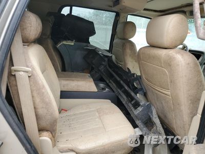 Zdjęcie 11 z 13 samochodu: 2005 LINCOLN NAVIGATOR VIN:5LMFU27525LJ10705 - miniatura