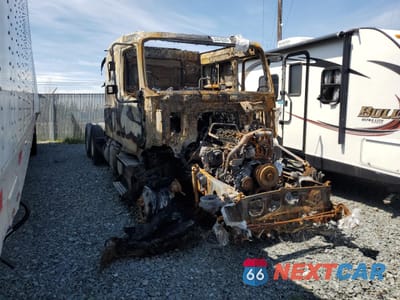 2016 VOLVO VN VNL 4V4NC9EH4GN953019 - główne zdjęcie licytacji z USA - miniatura