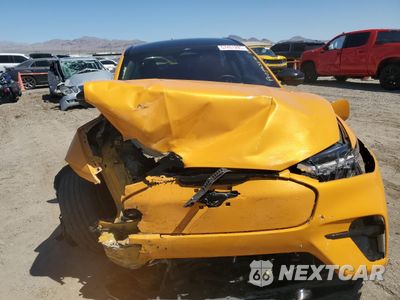 Piąte zdjęcie samochodu w środku: 2023 FORD MUSTANG MACH-E GT VIN:3FMTK4SE0PMA38421 - miniatura