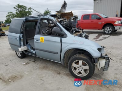 Czwarte zdjęcie samochodu z boku: 2006 DODGE CARAVAN SXT VIN:1D4GP45R46B631813 - miniatura