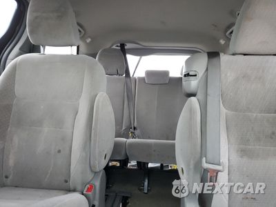 Zdjęcie 10 z 15 samochodu: 2015 TOYOTA SIENNA LE VIN:5TDKK3DCXFS598144 - miniatura