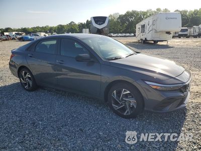 Czwarte zdjęcie samochodu z boku: 2025 HYUNDAI ELANTRA SEL SPORT VIN:KMHLM4DG9SU959243 - miniatura