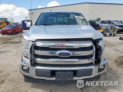 Piąte zdjęcie samochodu w środku: 2017 FORD F150 SUPERCREW VIN:1FTEW1EG1HKE48733 - miniatura