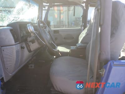 Zdjęcie 7 z 12 samochodu: 1997 JEEP WRANGLER / TJ SE VIN:1J4FY29P7VP459694 - miniatura