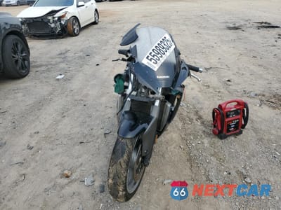 Drugie zdjęcie samochodu z przodu: 2007 KAWASAKI ZX600 J1 VIN:JKAZX4J177A070059 - miniatura