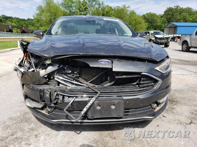 Piąte zdjęcie samochodu w środku: 2017 FORD FUSION TITANIUM PHEV VIN:3FA6P0SU8HR297879 - miniatura