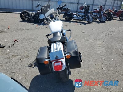 Czwarte zdjęcie samochodu z boku: 2016 HARLEY-DAVIDSON XL883 SUPERLOW VIN:1HD4CR216GC445997 - miniatura