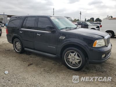 Czwarte zdjęcie samochodu z boku: 2005 LINCOLN NAVIGATOR VIN:5LMFU27505LJ19158 - miniatura