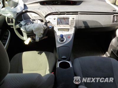 Zdjęcie 9 z 14 samochodu: 2013 TOYOTA PRIUS VIN:JTDKN3DUXD5652223 - miniatura