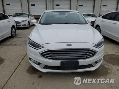 Piąte zdjęcie samochodu w środku: 2017 FORD FUSION SE HYBRID VIN:3FA6P0LU1HR359685 - miniatura