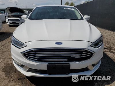 Piąte zdjęcie samochodu w środku: 2017 FORD FUSION SE HYBRID VIN:3FA6P0LU1HR410117 - miniatura