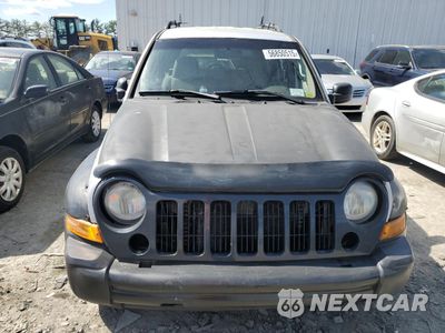 Piąte zdjęcie samochodu w środku: 2006 JEEP LIBERTY SPORT VIN:1J4GL48K16W257283 - miniatura