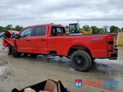 Drugie zdjęcie samochodu z przodu: 2023 FORD F350 SUPER DUTY VIN:1FT8W3BTXPEE14751 - miniatura