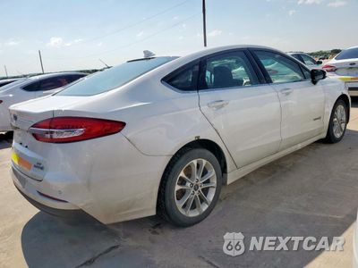 Trzecie zdjęcie samochodu z tyłu: 2019 FORD FUSION SE VIN:3FA6P0LU1KR124923 - miniatura