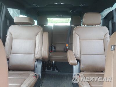 Zdjęcie 10 z 15 samochodu: 2023 CHEVROLET SUBURBAN K1500 HIGH COUNTRY VIN:1GNSKGKL5PR240192 - miniatura