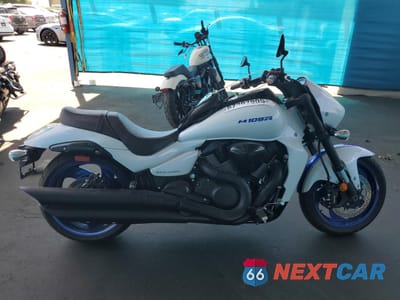 2019 SUZUKI VZR1800 JS1VY53A1K7100886 - główne zdjęcie licytacji z USA - miniatura