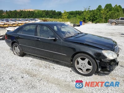 Czwarte zdjęcie samochodu z boku: 2002 MERCEDES-BENZ S 500 VIN:WDBNG75J62A311228 - miniatura