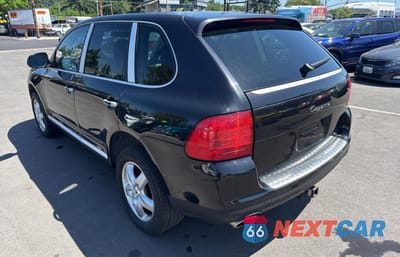 Trzecie zdjęcie samochodu z tyłu: 2006 PORSCHE CAYENNE VIN:WP1AA29P06LA27007 - miniatura